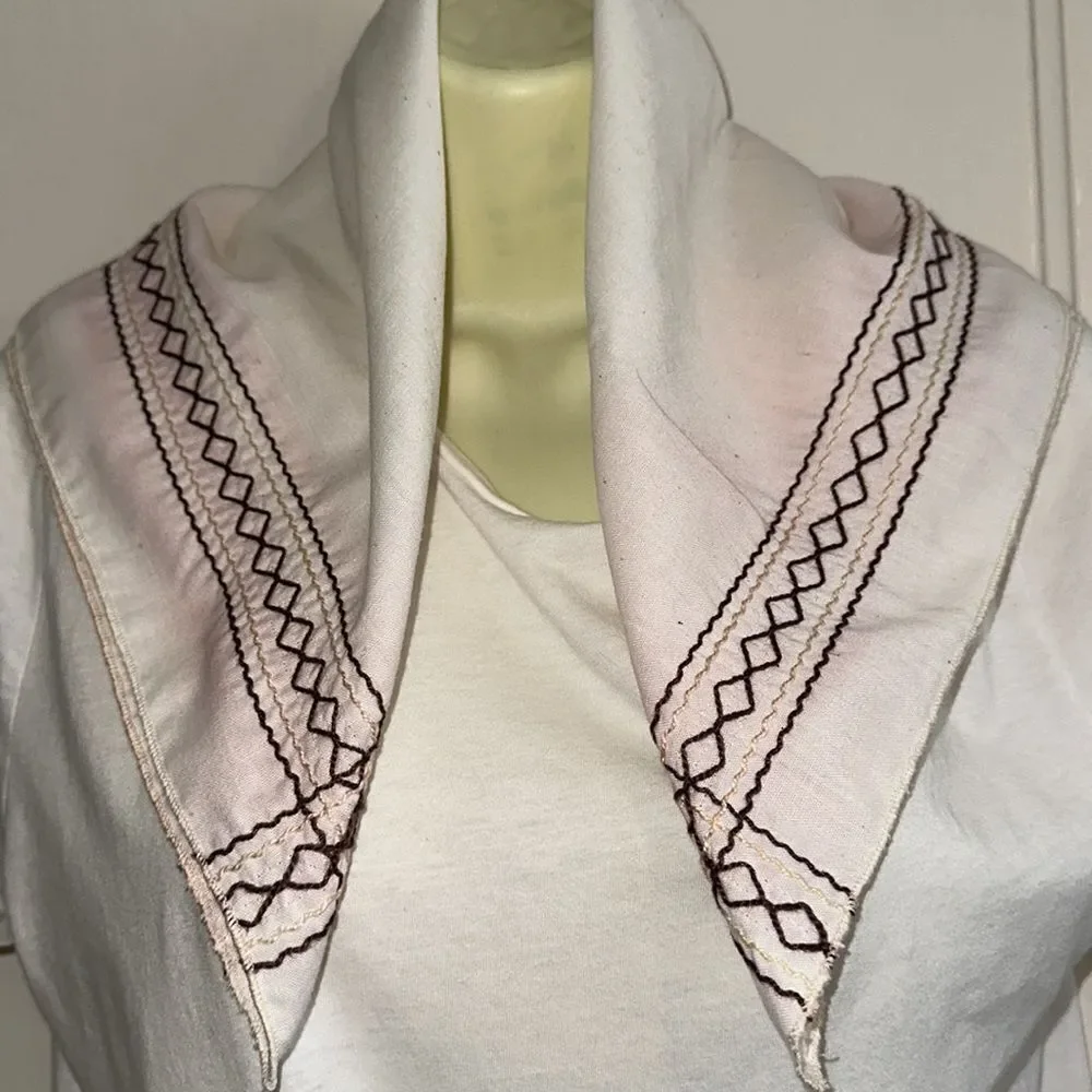 Vintage 70s‎ western style cream cotton/polyester scarf with embroidered edges